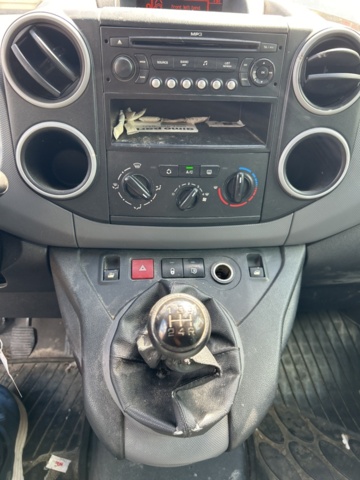 1534491-15 Peugeot Partner Van Utökad Last 1.6 HDi Manuell, 90hk, 2009 (Reparationsobjekt)