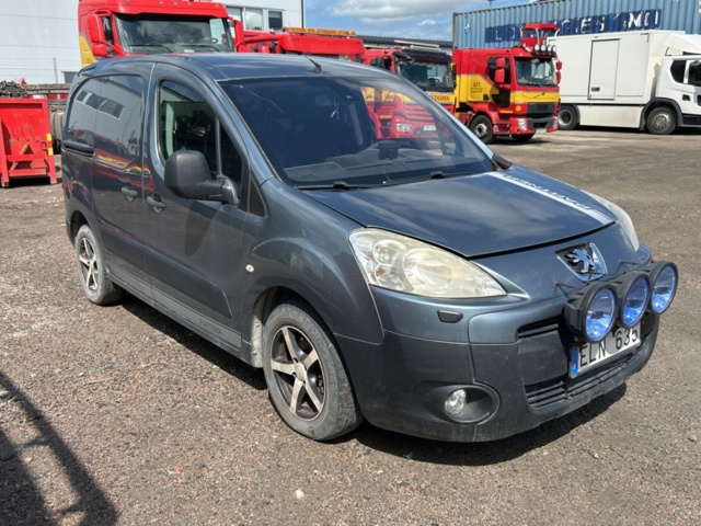1534491-4 Peugeot Partner Van Utökad Last 1.6 HDi Manuell, 90hk, 2009 (Reparationsobjekt)