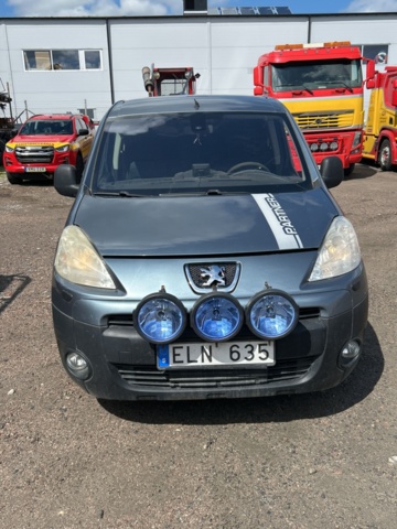 1534491-8 Peugeot Partner Van Utökad Last 1.6 HDi Manuell, 90hk, 2009 (Reparationsobjekt)