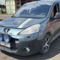 1534491-1 Peugeot Partner Van Utökad Last 1.6 HDi Manuell, 90hk, 2009 (Reparationsobjekt)