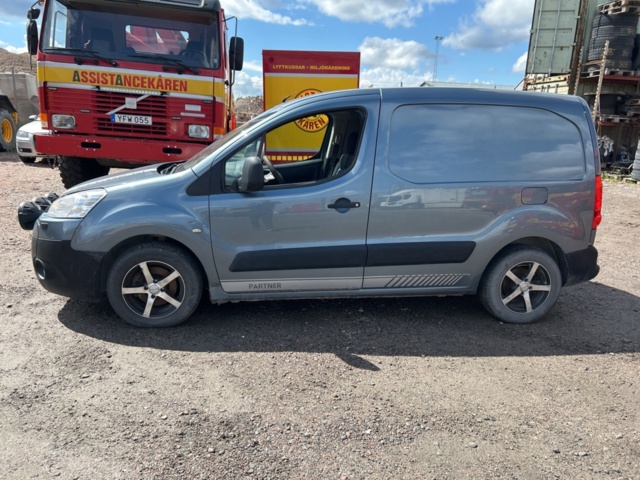 1534491-2 Peugeot Partner Van Utökad Last 1.6 HDi Manuell, 90hk, 2009 (Reparationsobjekt)