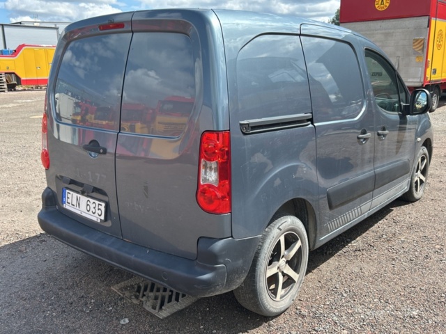 1534491-6 Peugeot Partner Van Utökad Last 1.6 HDi Manuell, 90hk, 2009 (Reparationsobjekt)