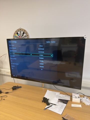 1533337-8 Monitor 55" with floor stand - Luxor LED55UHD