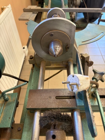 1464189-4 Lathe with cutter - Gryphon