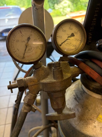 1464191-4 Gas welding equipment