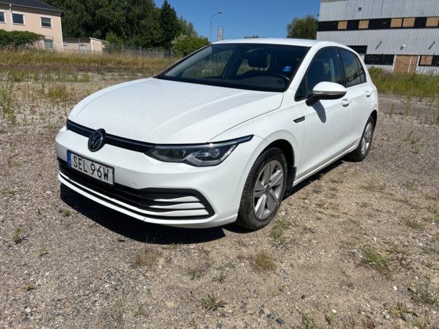 1368095-1 Volkswagen Golf 1.5 eTSI ACT OPF DSG Sekventiell, 150hk, -2020