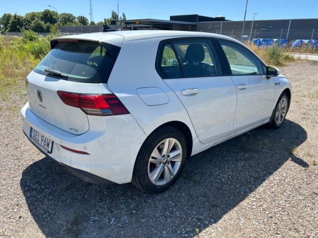 1368095-5 Volkswagen Golf 1.5 eTSI ACT OPF DSG Sekventiell, 150hk, -2020