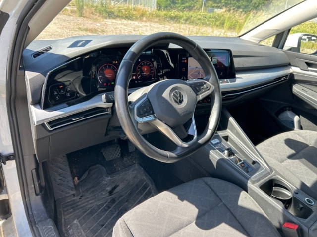 1368095-17 Volkswagen Golf 1.5 eTSI ACT OPF DSG Sekventiell, 150hk, -2020