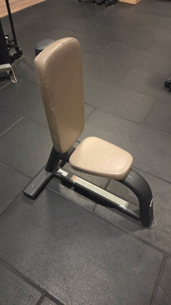1547644-1 Fast bänk sittande - Pulse