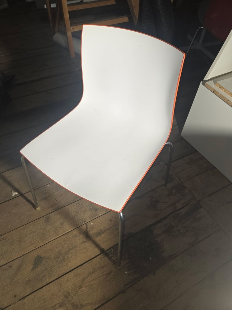 1547653-1 Stapelbara stolar 10 st - Offecct