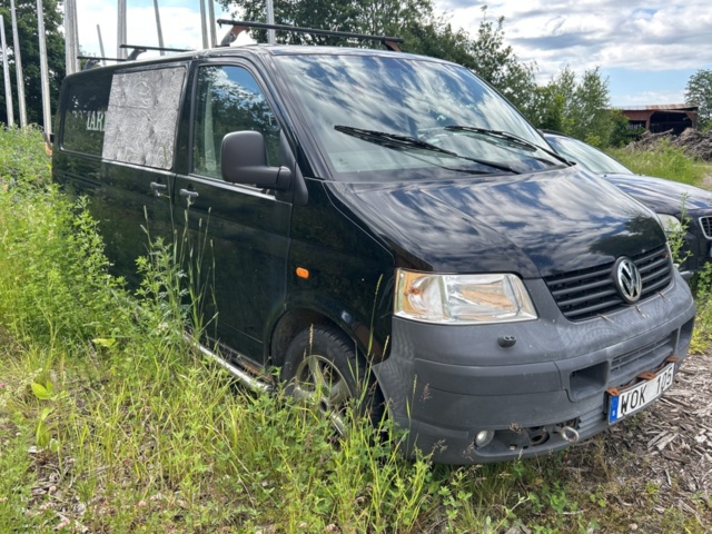 1504319-4 Volkswagen Transporter T30 2.5 TDI 4Motion 10v Manual, 131hp, 2005