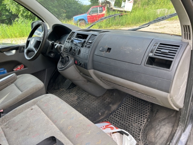 1504319-16 Volkswagen Transporter T30 2.5 TDI 4Motion 10v Manual, 131hp, 2005
