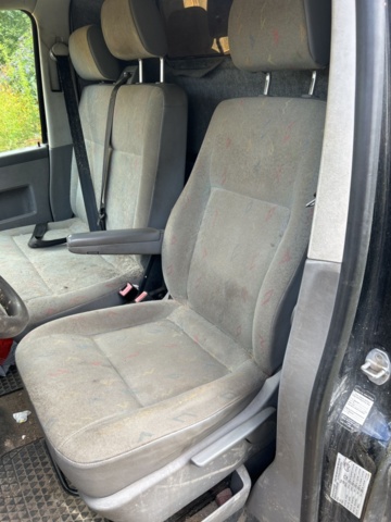 1504319-14 Volkswagen Transporter T30 2.5 TDI 4Motion 10v Manual, 131hp, 2005