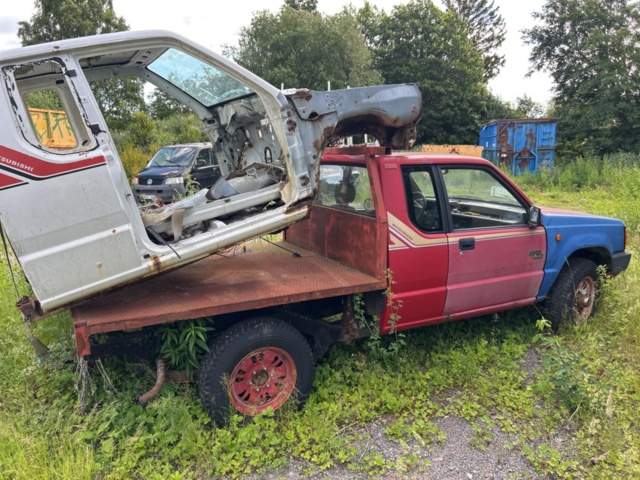 1504321-8 Mitsubishi L200 Club Cab 2.6 4WD Manual, 110hp, 1990