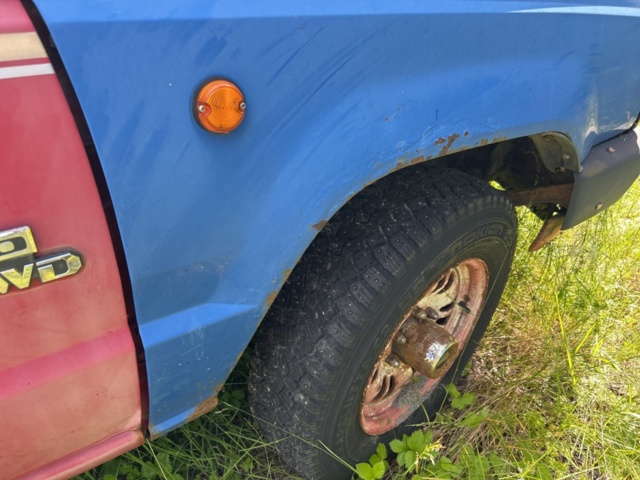 1504321-24 Mitsubishi L200 Club Cab 2.6 4WD Manual, 110hp, 1990