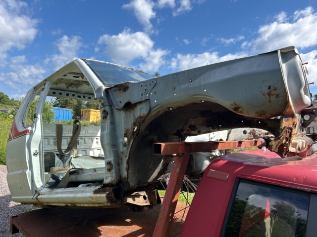 1504321-28 Mitsubishi L200 Club Cab 2.6 4WD Manual, 110hp, 1990