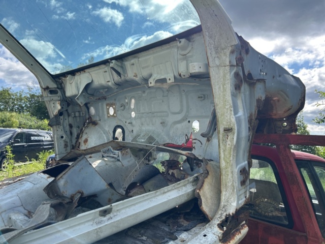 1504321-37 Mitsubishi L200 Club Cab 2.6 4WD Manual, 110hp, 1990