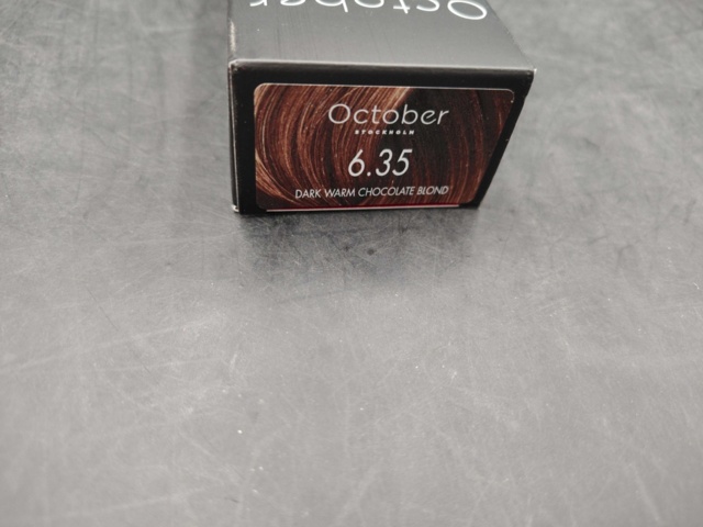 1547875-4 Hårfärg 18 st - October Stockholm, Dark Warm Chocolate Blond, 6.35