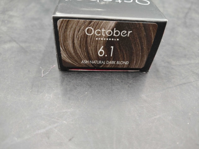 1548011-4 Hårfärg 18 st - October Stockholm, Ash Natural Dark Blond, 6.1