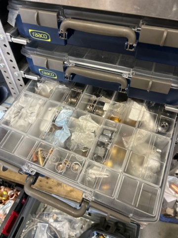 1436418-4 Plumbing range with accessories - Raaco