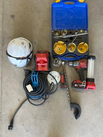 1436419-1 Tools and Hole Saws - Milwaukee