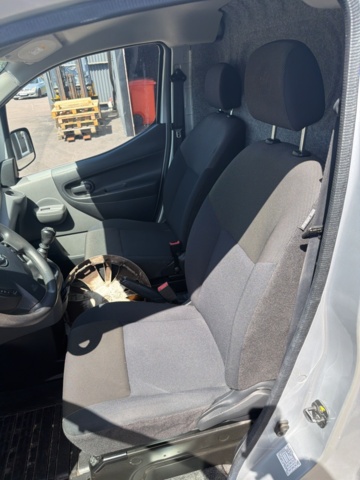 1357555-31 Nissan NV200 Van 1.5 dCi Manuell, 110hk, -2017
