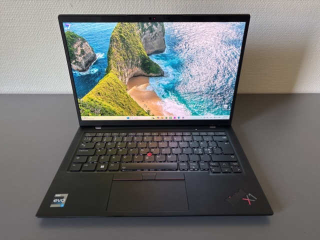 1511337-1 Lenovo ThinkPad X1 Carbon G11 - 1TB / 32GB