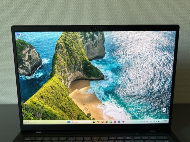 1511337-3 Lenovo ThinkPad X1 Carbon G11 - 1TB / 32GB