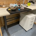 1548751-6 Arbetsplats med höj och sänkbart bord