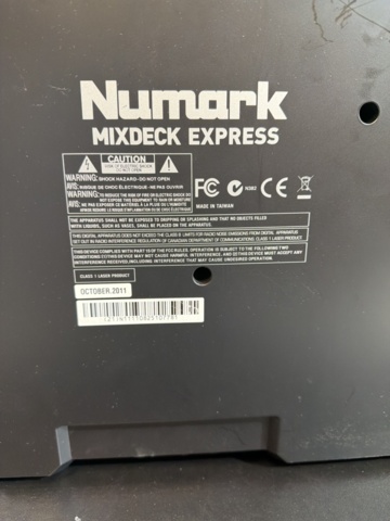 1516039-5 DJ controller with accessories - Numark Mixdeck Express