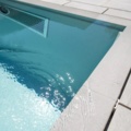 1464196-5 Keramisk overflowpool från Compass Pools  med vantagessystem