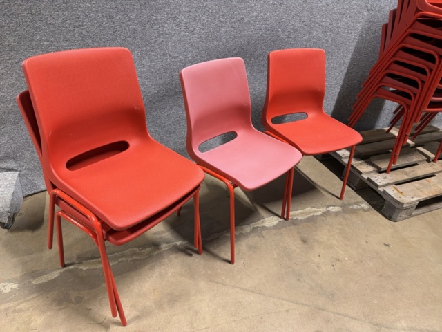 1516040-5 Staplingsbara stolar ca 20 st - SB Seating - Chair 4340 RBM Ana