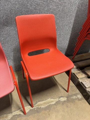 1516040-6 Staplingsbara stolar ca 20 st - SB Seating - Chair 4340 RBM Ana