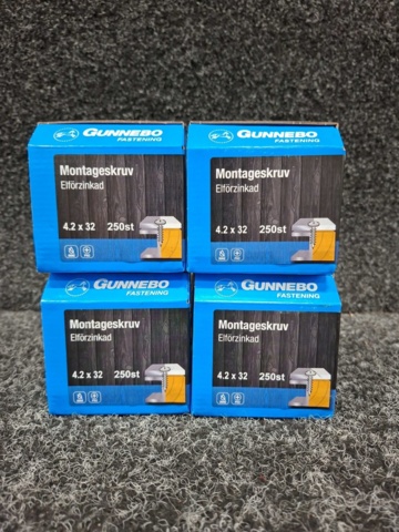 1549274-4 Ca 1460 st Montageskruv 4.2x32, 4.2x40 & 4.2x45mm, Gunnebo