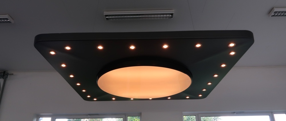 1070500-2 Lighting ramp
