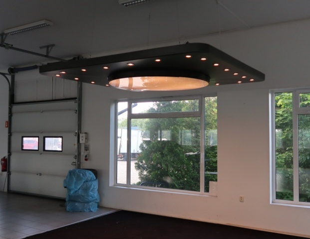1070500-1 Lighting ramp