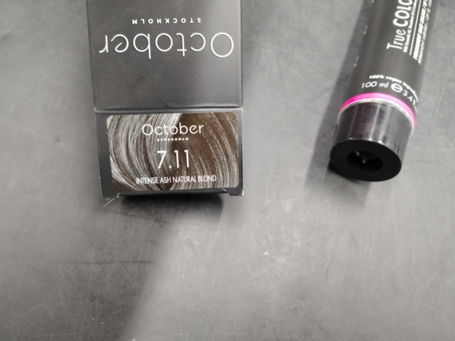 1549326-4 Hårfärg 18 st - October Stockholm, Intense Ash Natural Blond, 7.11