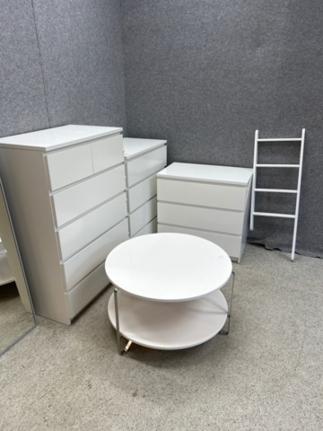 1545903-2 Bedroom furniture with 3 chests of drawers and mirror