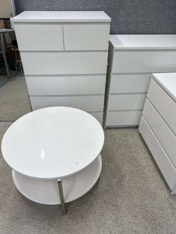 1545903-3 Bedroom furniture with 3 chests of drawers and mirror