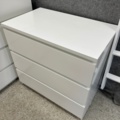 1545903-6 Bedroom furniture with 3 chests of drawers and mirror