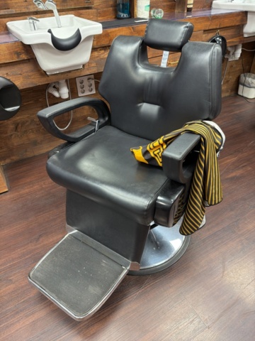 1533364-4 Barberarstolar 2 st