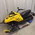 1548765-6 Snöskoter - Ski-Doo MXZ 200 ES