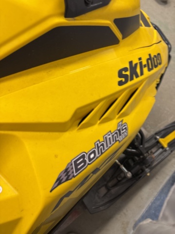 1548765-19 Snöskoter - Ski-Doo MXZ 200 ES