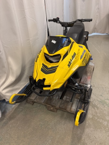 1548765-20 Snöskoter - Ski-Doo MXZ 200 ES