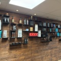 1533368-2 Shelves with hairdressing products