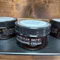 1533368-11 Shelves with hairdressing products