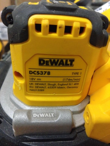 1462148-4 Bandsåg Dewalt 18V DCS378