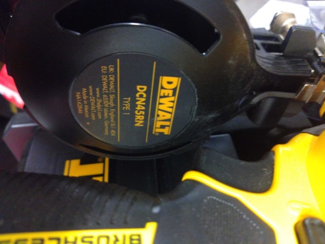 1462155-5 Cardboard nail gun 18V Dewalt DCN45RN