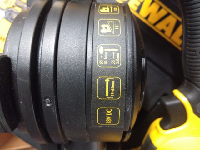 1462155-9 Cardboard nail gun 18V Dewalt DCN45RN