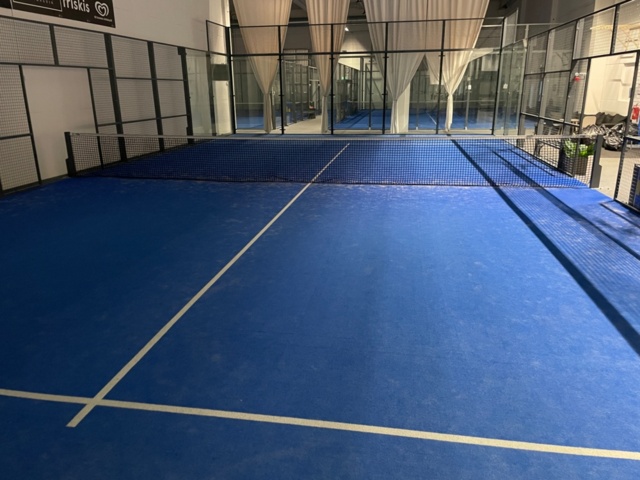 1550123-4 Padelbana i gott skick